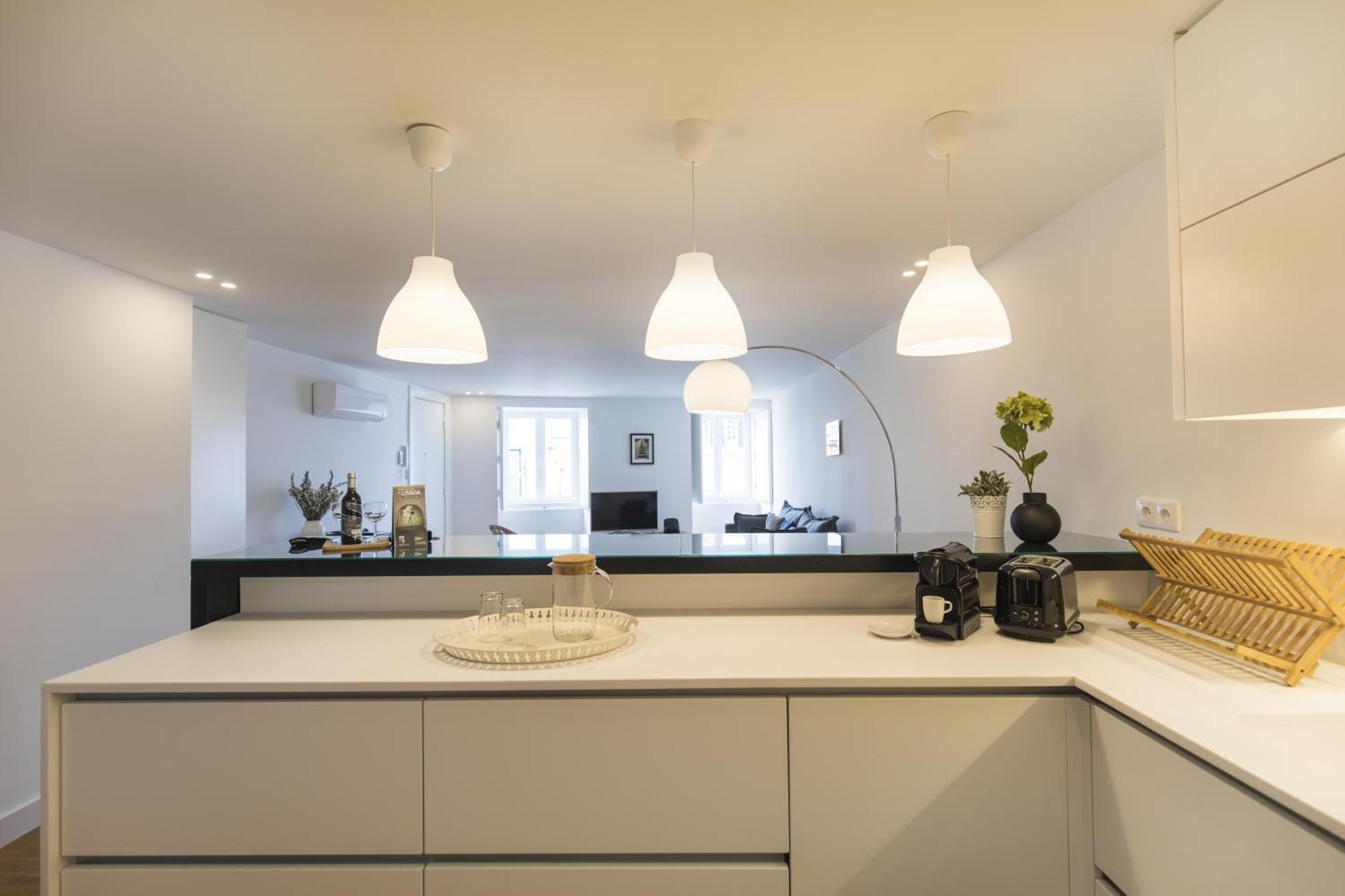 Lovely Duplex W Balcony Apartment Lisbon