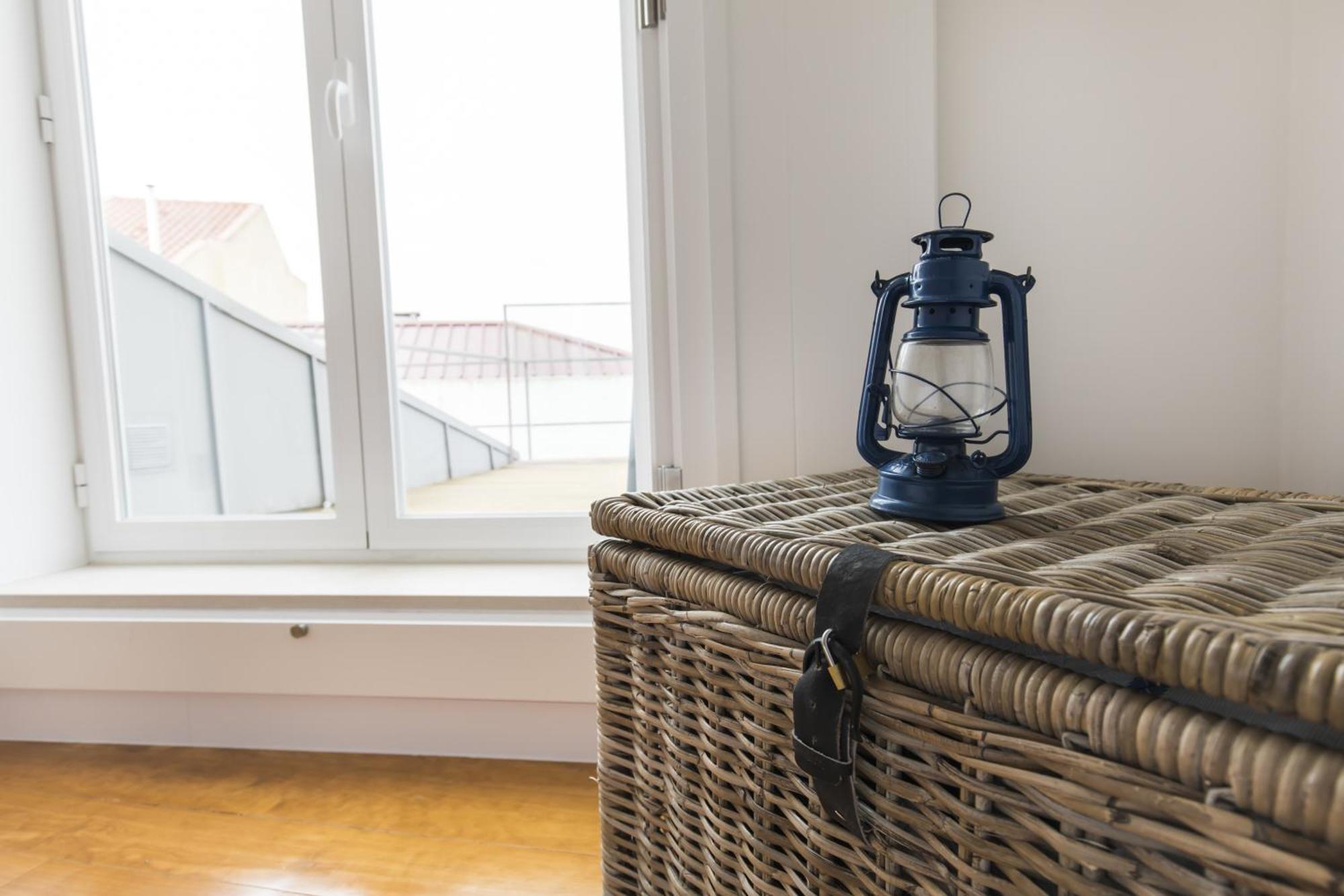 Lovely Duplex W Balcony Apartment Lisbon